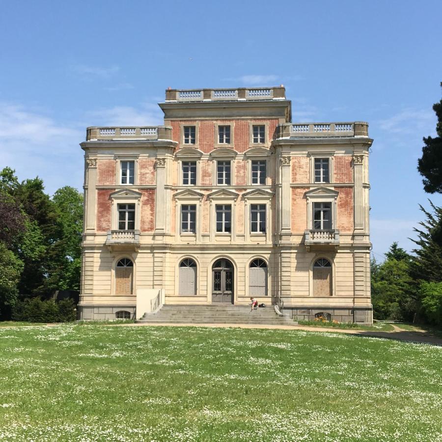 سانت بريوك Marie Et Brieuc _ Duplex Lumineux Colore Atypique Face Cathedrale المظهر الخارجي الصورة